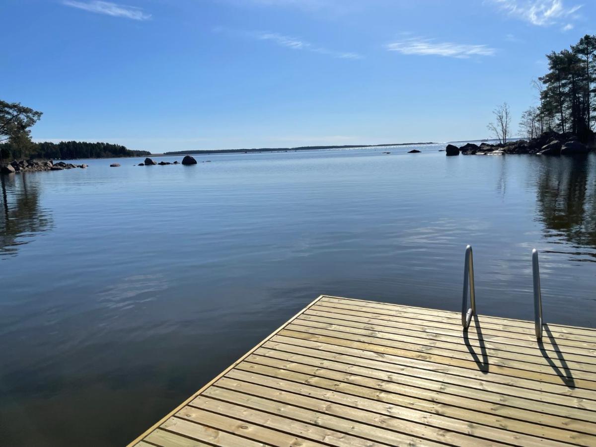 Siltakylä Vaenvik Pyhtaeaeヴィラ エクステリア 写真