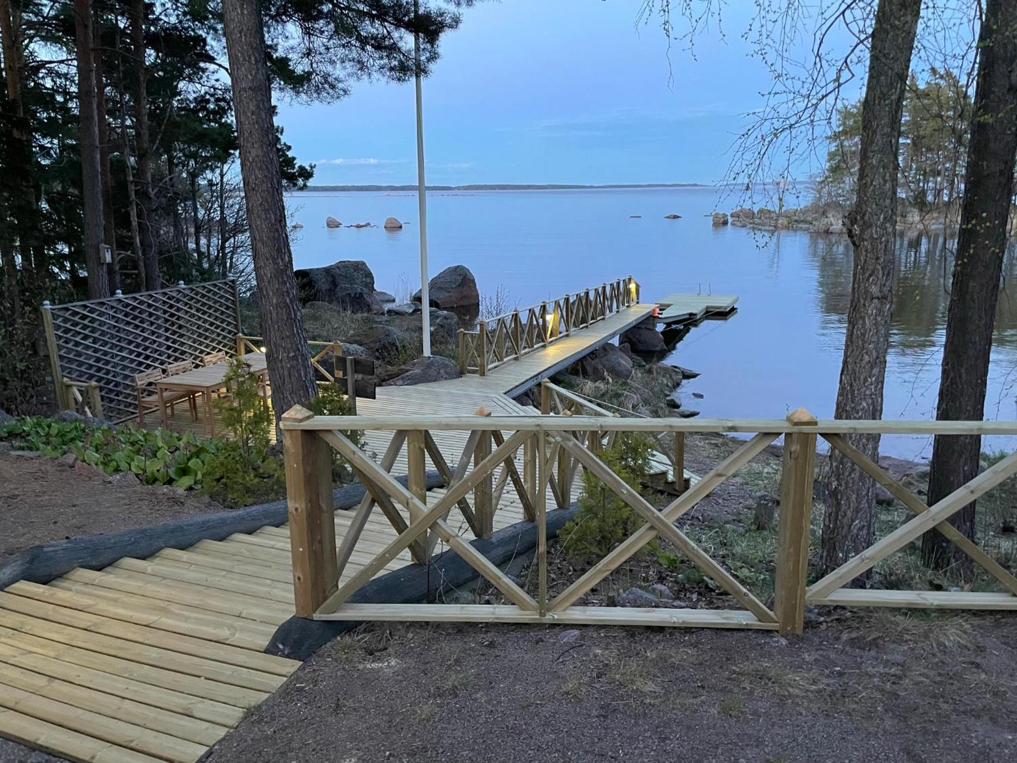 Siltakylä Vaenvik Pyhtaeaeヴィラ エクステリア 写真